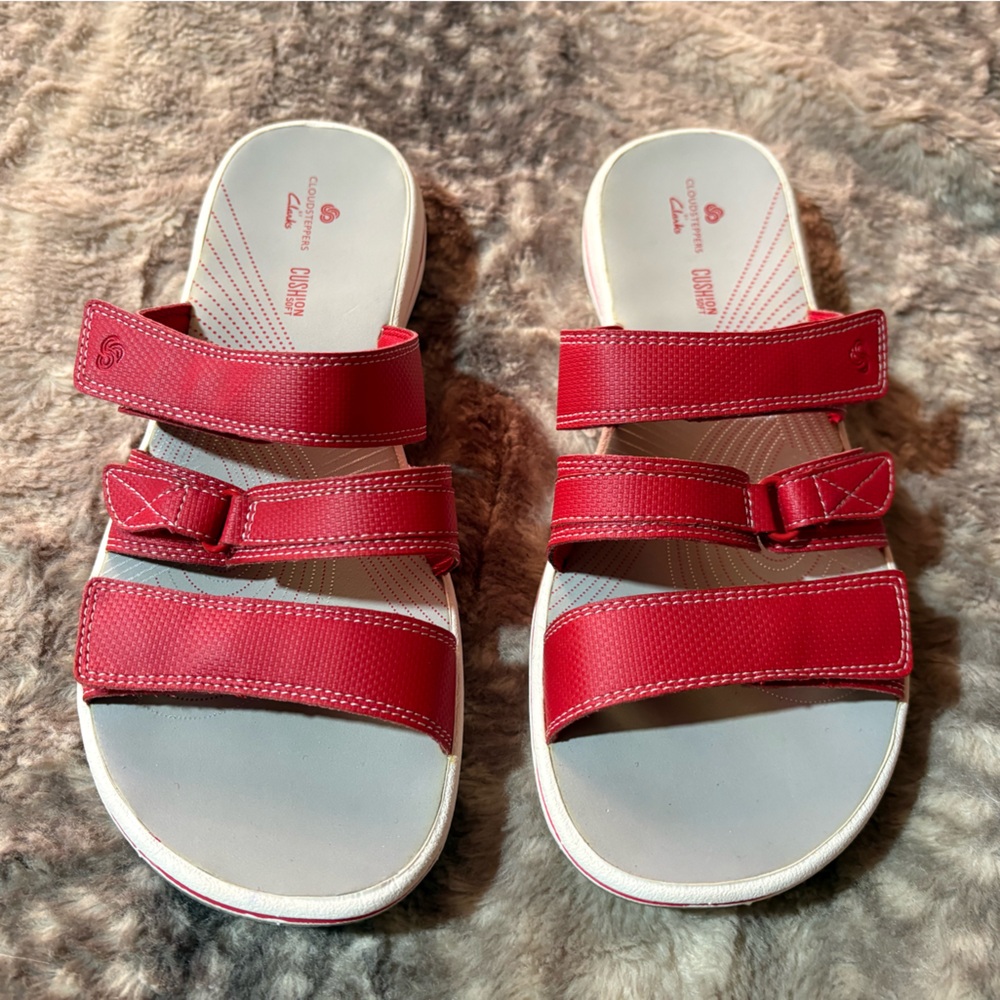 Clarks Red Women's Cloudstepper Sandals